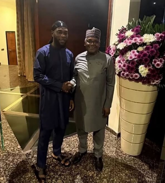 Billionaire Businessman Dangote hosts Burna Boy for Ramadan Iftar | Daily Report Nigeria