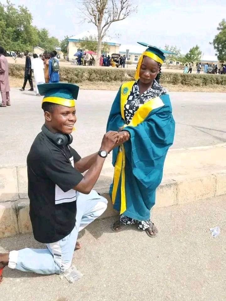 Varsity Student Proposes To Girlfriend During Matriculation Ceremony 