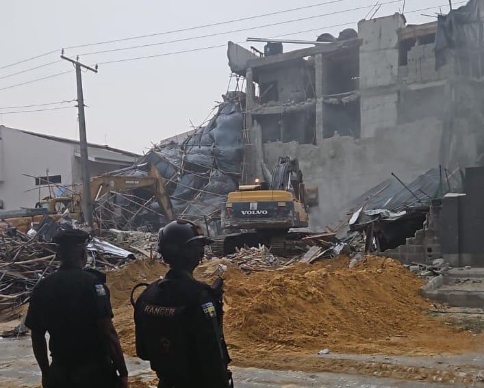 Just: Many buildings trapped in Lagos are trapped when they collapse, fearing death