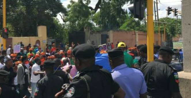 RevolutionNow: Police Denies Whereabout Of Over Twenty-One Lagos Protesters After Arrest | Daily Report Nigeria