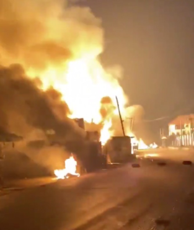 BREAKING: Fire Explosion Rocks Lagos Again....(PHOTOS) | Daily Report Nigeria