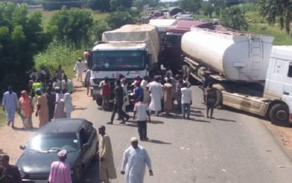 #ENDSARS: Tanker Drivers Protest Against Police Brutality in Adamawa | Daily Report Nigeria