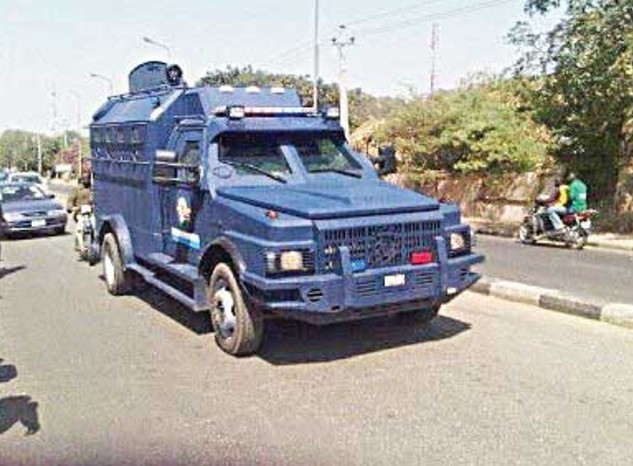 Police Impounds Two Bullion Vans For Moving Cash Without Security Escorts | Daily Report Nigeria