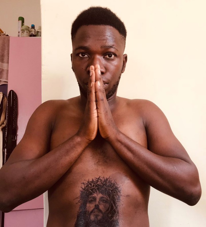 Mixed Reactions As Man Tattoos 'Jesus Christ' On Stomach... (PHOTOS) | Daily Report Nigeria