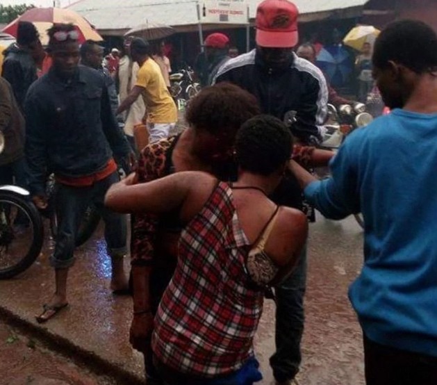 S3x Workers Go Wild As They Beat Up Customer, Injures Peacemaker In Akure | Daily Report Nigeria