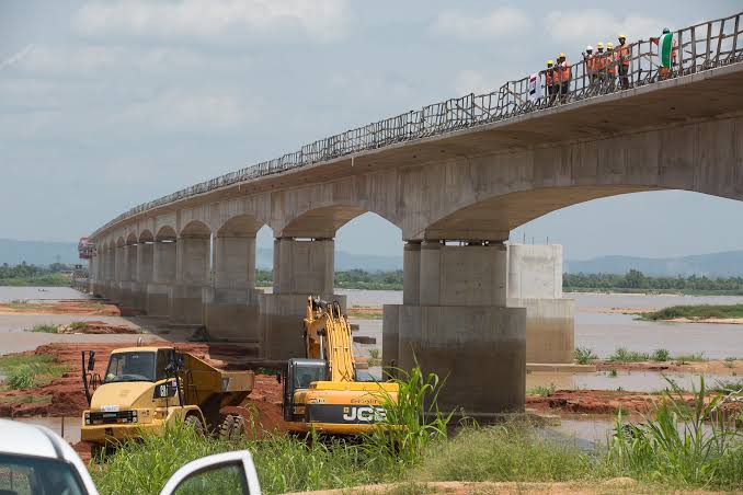 Uzodimma, Obiozor, South East leaders send message To Buhari over Second Niger Bridge project | Daily Report Nigeria