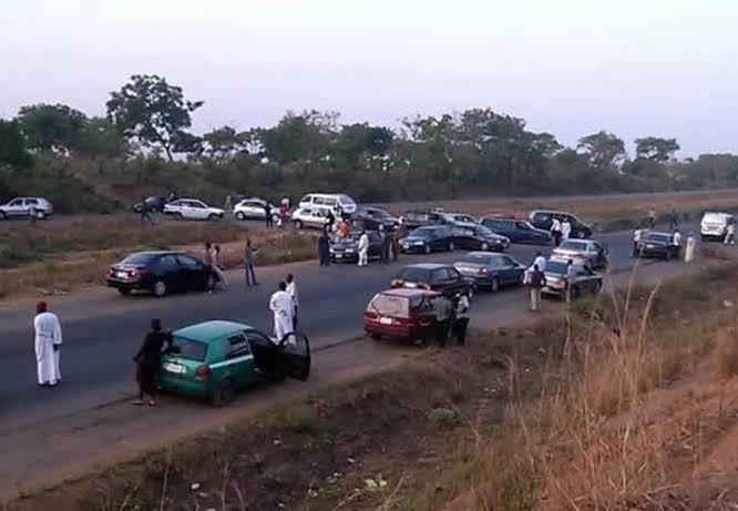 19 Persons die in Accident Along Kaduna-Abuja Road | Daily Report Nigeria