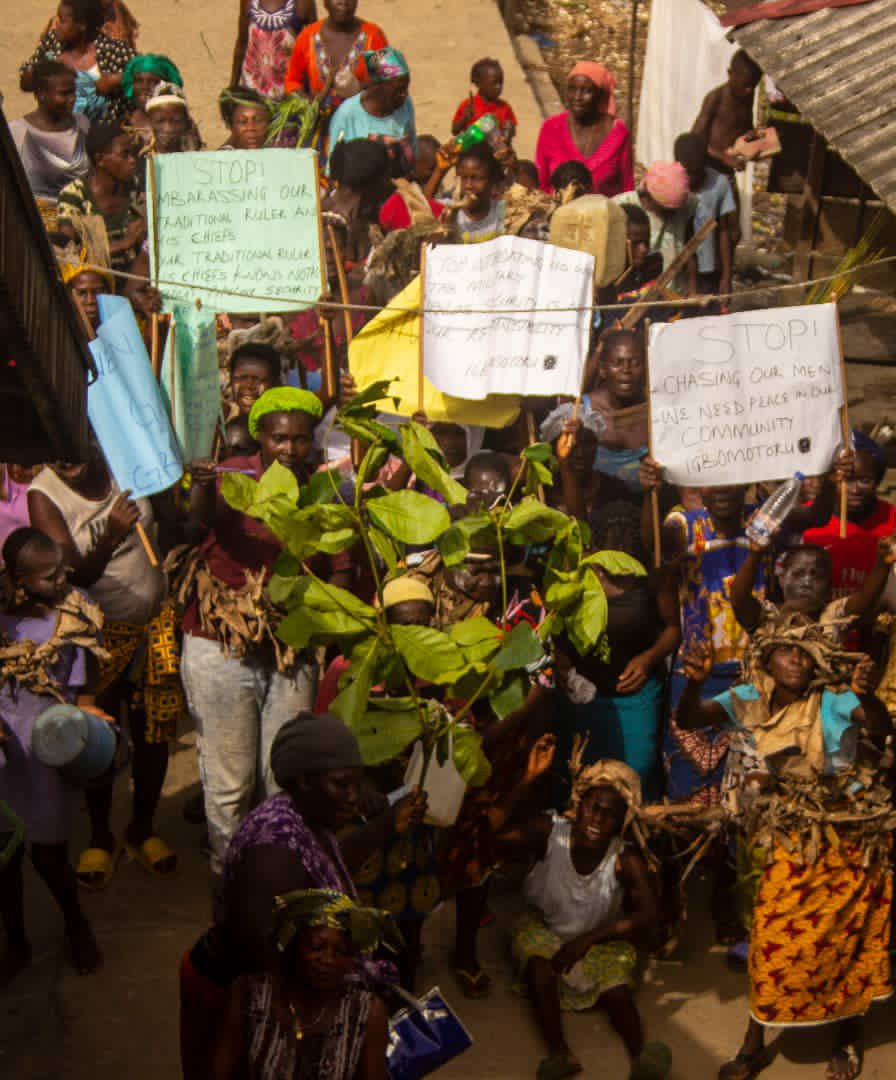 Photos: Heavy Protest in Bayelsa Community Over Marginalization by AGIP, David Lyon | Daily Report Nigeria