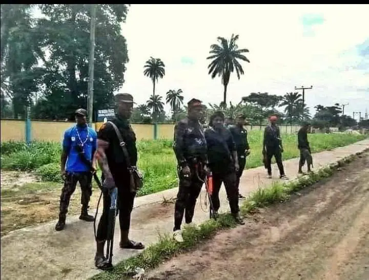 Photos: Vigilantes Protecting Police Station in Rivers | Daily Report Nigeria