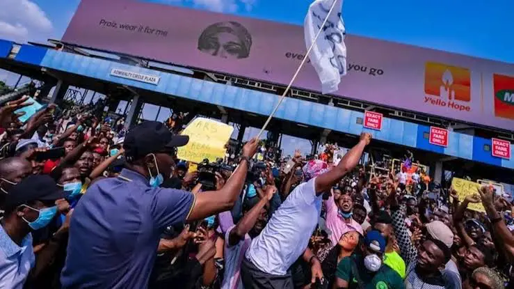 #ENDSARS: Fresh Video Confirming Army Killed Protesters at Lekki Toll Gate Surfaces | Daily Report Nigeria