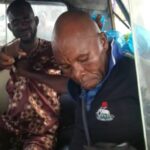 Video: Policeman Fights Bus Conductor Over Fare in Lagos | Daily Report Nigeria