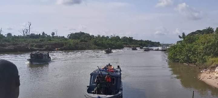 Breaking: Akpabio Arrives Gbaramatu to Beg Tompolo Over Ultimatum | Daily Report Nigeria