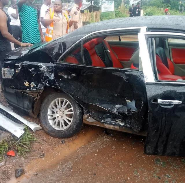 Nollywood Stars Escape Death in Auto Crash | Daily Report Nigeria