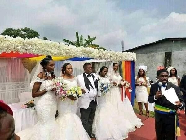 Man Marries Four Women at The Same Time [Photos] | Daily Report Nigeria