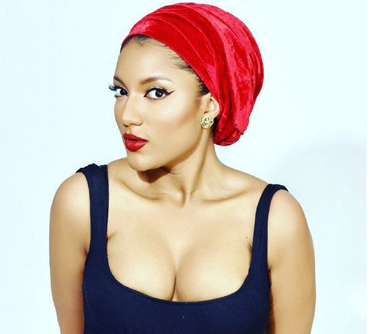 Gifty Shares Nude Photo