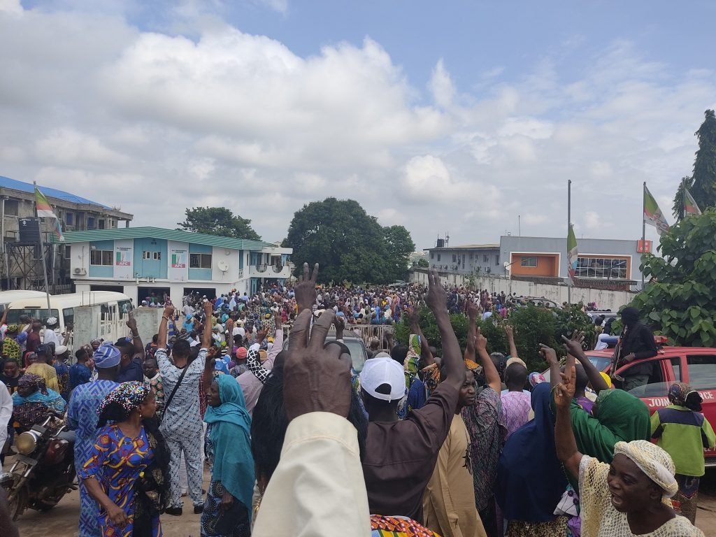 Thugs Invade APC Secretariat