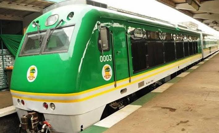 Train Kills Mother, 7-Year-Old Daughter in Delta | Daily Report Nigeria