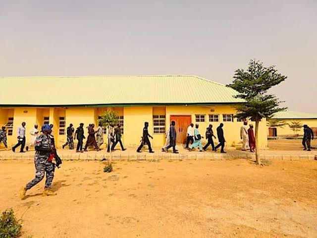 75 abducted student regain their freedom in zamfara | Daily Report Nigeria