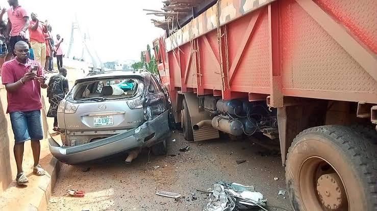 Two Die, Five Injured in Lone Accident in Anambra | Daily Report Nigeria