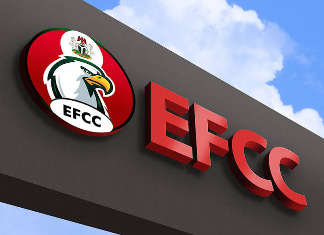 Federal Government Director Commits Suicide Following EFCC Invitation | Daily Report Nigeria