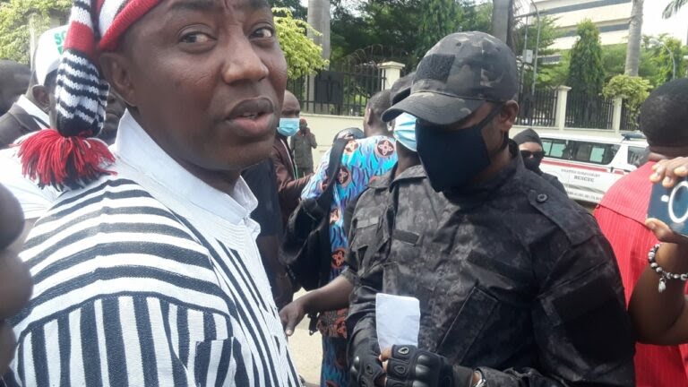 Nnamdi Kanu Trial: Sowore Barred From Courtroom | Daily Report Nigeria