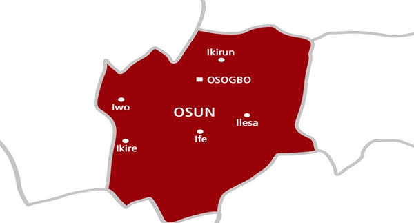Tension as Mob Kills Mad Woman For Killing Two Neighbours in Osun | Daily Report Nigeria