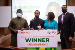 Undergraduate Who Created Solar Powered Cooker Gets $10,000 Grant | Daily Report Nigeria