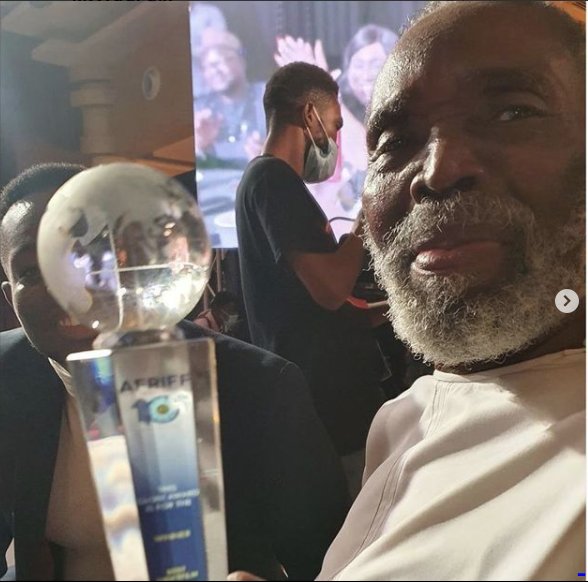 Actor Olu Jacobs Wins Lifetime Achievement Award at AFRIFF Globe Awards | Daily Report Nigeria