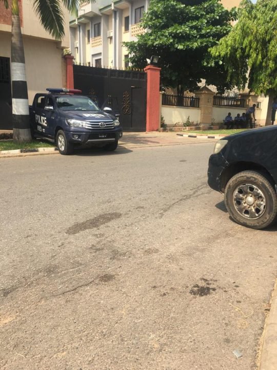 BREAKING: Police Take Over APC National Secretariat (PHOTOS) | Daily Report Nigeria