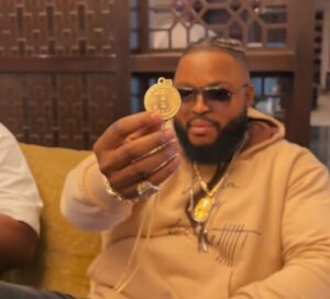 BBNaija: Whitemoney Recieves Gold Necklace From Cubana Chief Priest's Luxury jeweler [VIDEO]