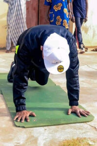 Reactions as 83-Year-Old Alaafin of Oyo is Pictured Exercising [PHOTOS] | Daily Report Nigeria