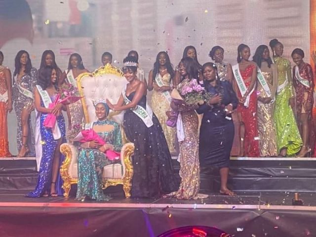 Teenage Hijab Model Shatu Garko Crowned Miss Nigeria 2021 | Daily Report Nigeria