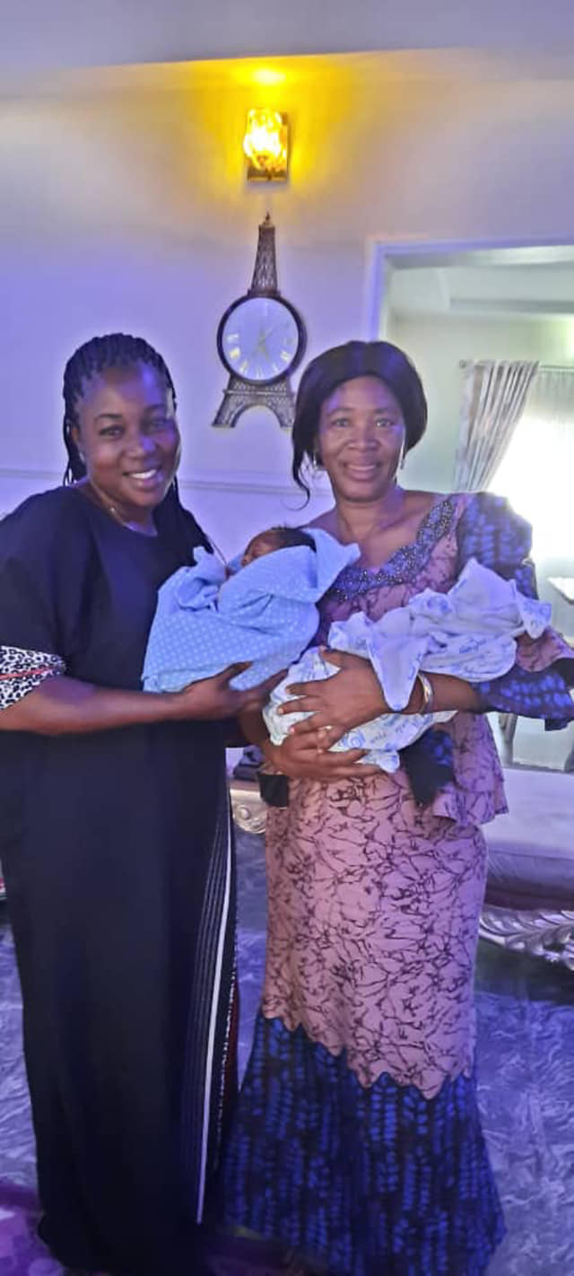 Joy as 51-Year-Old Woman Gives Birth To Twins After 20 Years of Waiting | Daily Report Nigeria