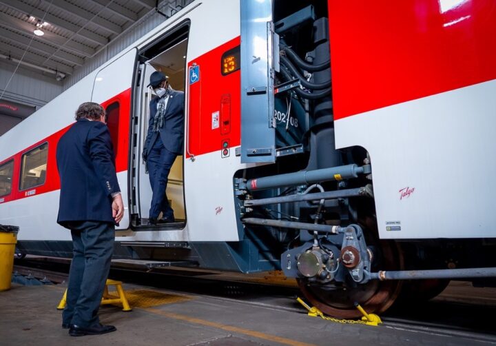 Lagos Train Tickets To Cost N200/N300 Per Trip - Sanwo-olu | Daily Report Nigeria