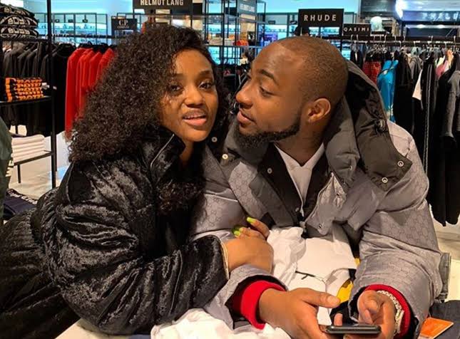 Fans React as Davido is Spotted at an Event with Estranged Fiancée | Daily Report Nigeria