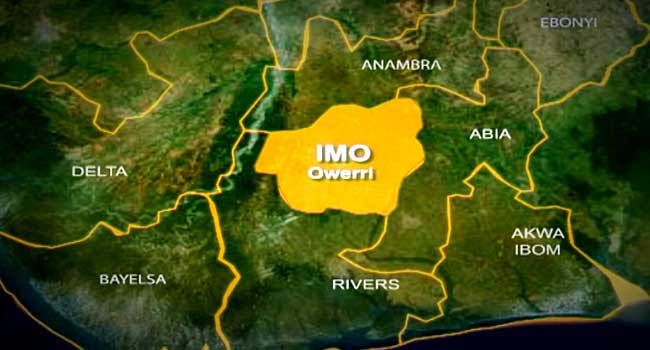 (VIDEO): Mother Forgets Her Baby in  Commercial Bus in Imo state | Daily Report Nigeria