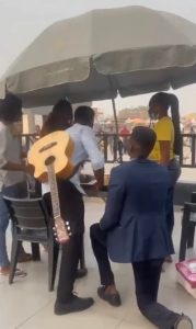 Lady Gives Hot Slap to Man Who Proposed To Her, Smashes Cake on His Head [VIDEO] | Daily Report Nigeria