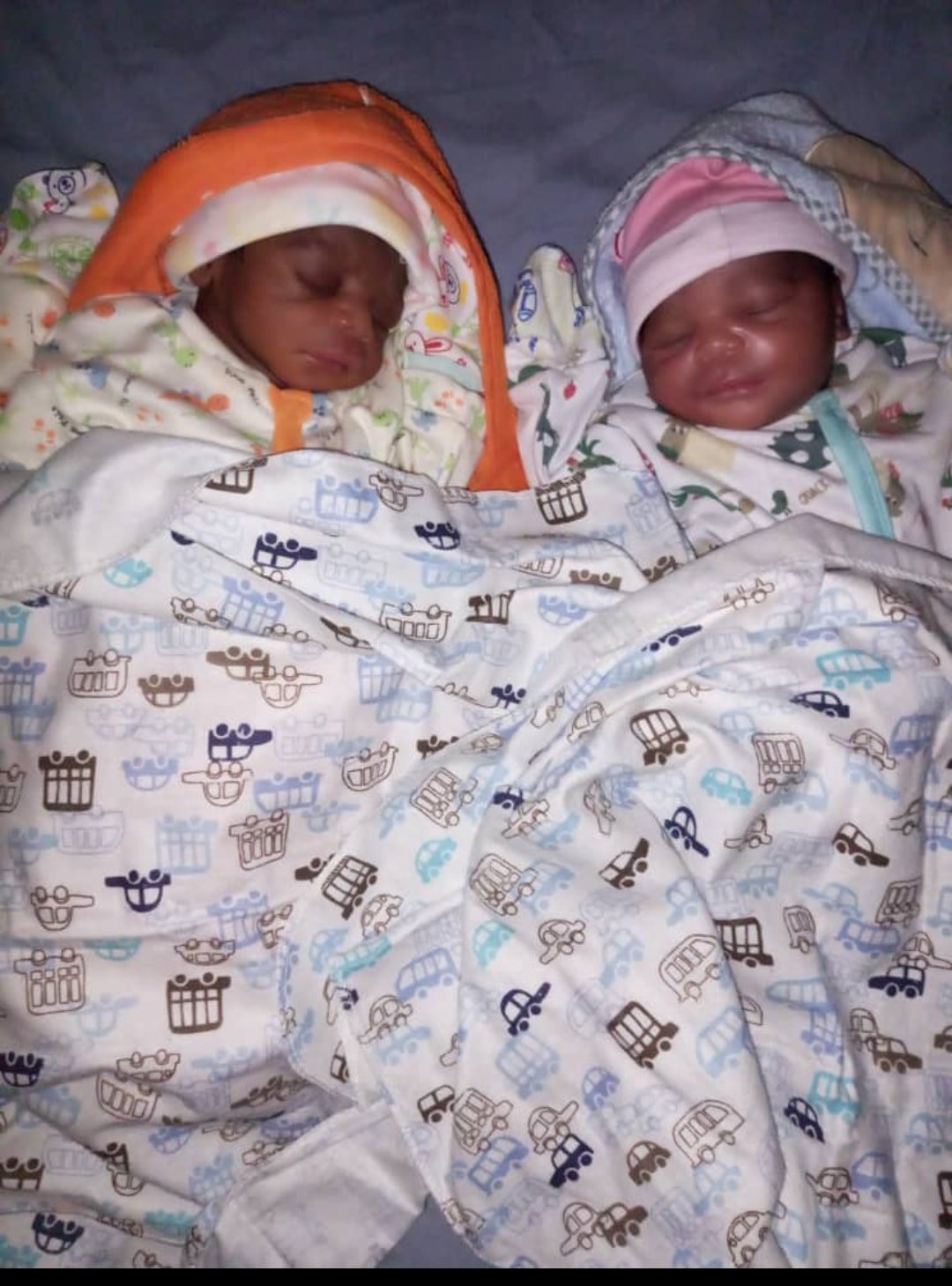 Nigerian Couple Welcome Twins After 18 Years Waiting | Daily Report Nigeria