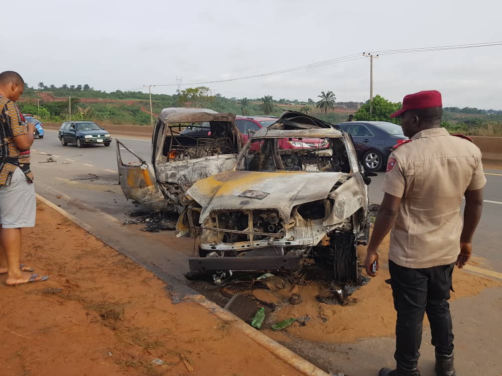 Five burnt to death in Anambra road crash | Daily Report Nigeria