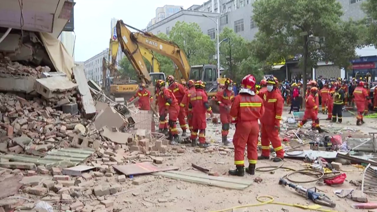 Many Trapped in China Building Collapse | Daily Report Nigeria