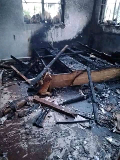 BREAKING: Hoodlums Set Ablaze Bayelsa Lawmaker, Fred Agbedi's Home | Daily Report Nigeria