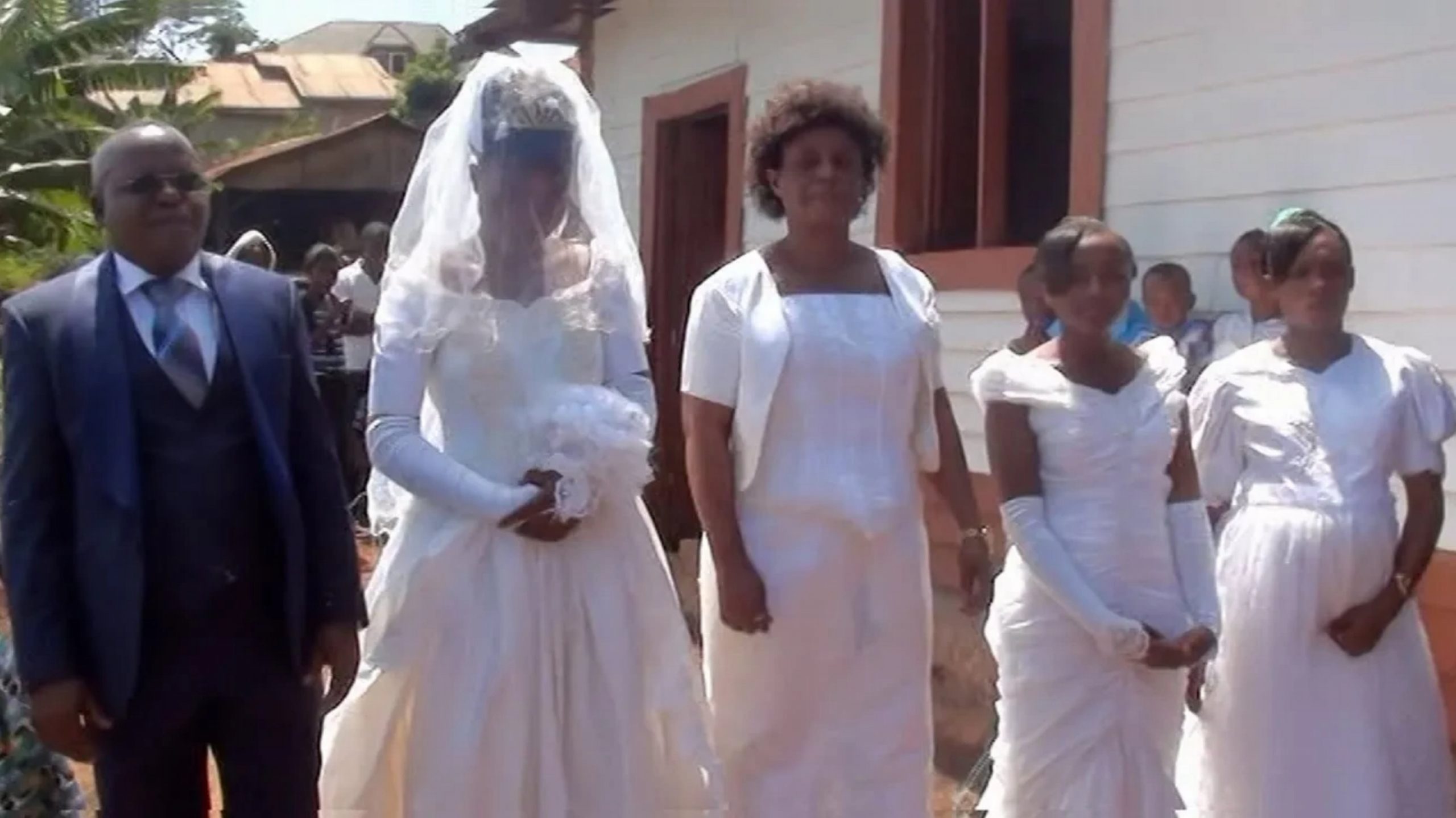 PHOTOS: Pastor Marries 4 Virgins At Once | Daily Report Nigeria