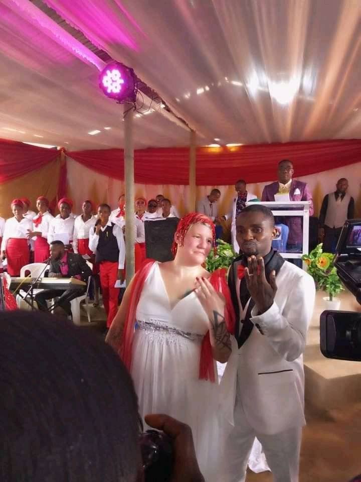 “It Started From ‘Hi’ on Facebook” – Nigerian Man Marries His American Lover In Akwa Ibom | Daily Report Nigeria