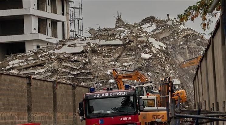 BREAKING: Again, Another Building Collapses in Lagos | Daily Report Nigeria