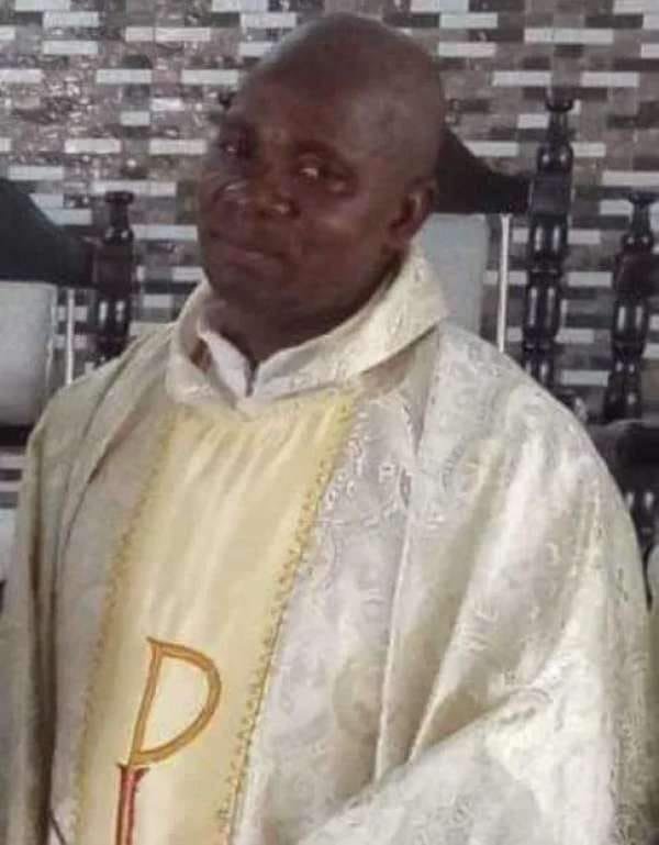 Abducted Kaduna Catholic Priest Dies In Kidnappers Den | Daily Report Nigeria