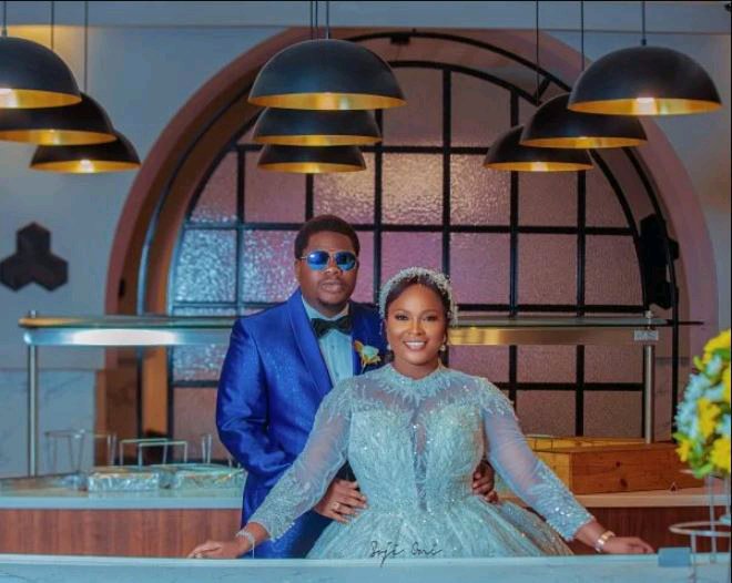 Mr Macaroni Clears Air On Wedding Photos With Colleague, Mummy Wa | Daily Report Nigeria