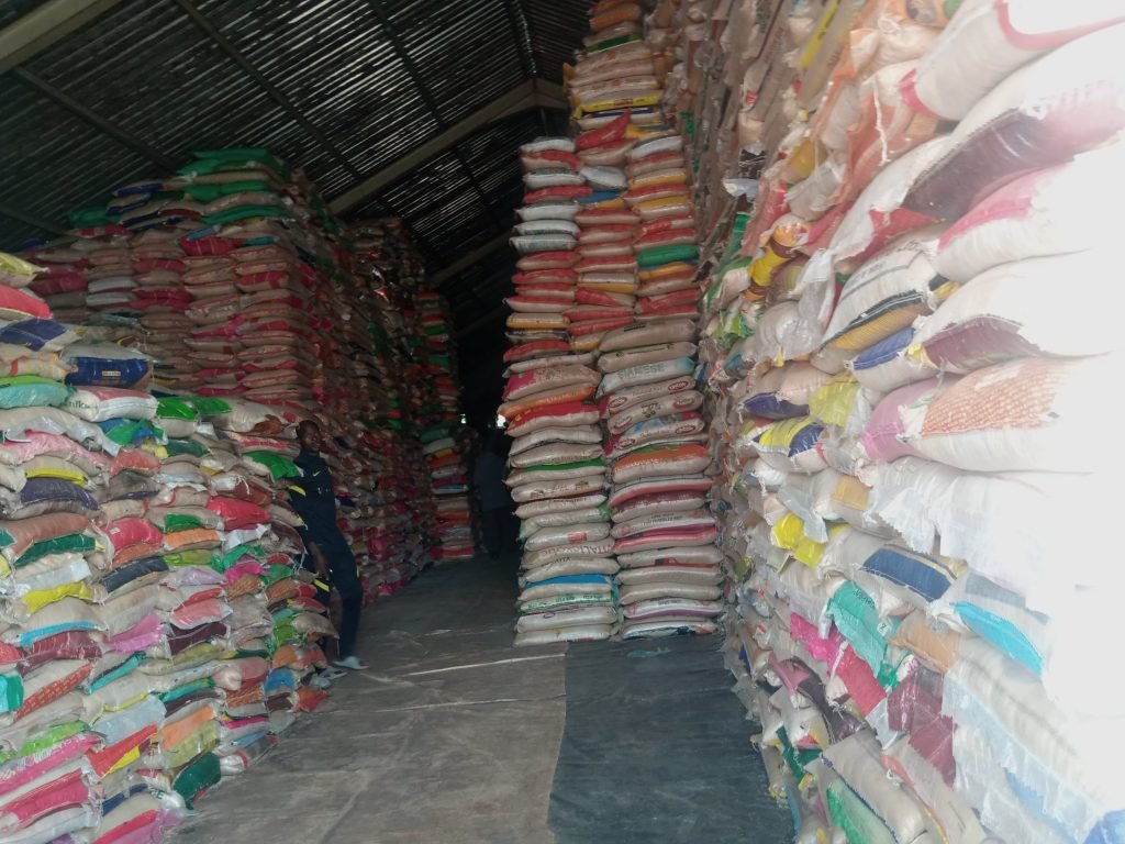 Customs Intercept ‘Dangote Trucks Loaded with Smuggled Rice in Ogun | Daily Report Nigeria