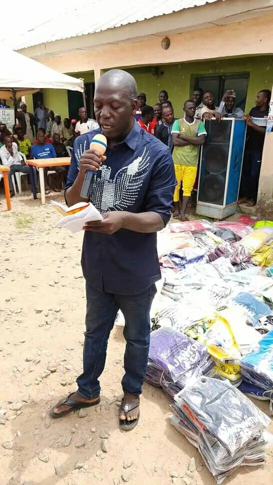 PDP Delegate Donates Over 12m Received From Aspirants To Orphans in Kaduna | Daily Report Nigeria