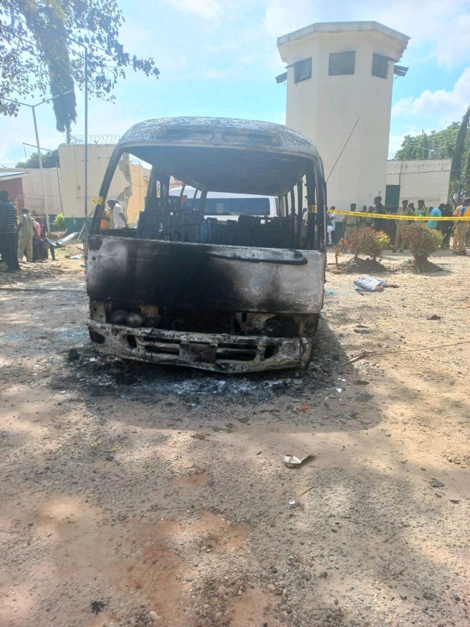 Photos: Kuje Prison After Terrorists Attack | Daily Report Nigeria