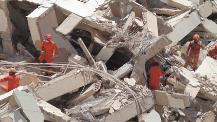 BREAKING: Scores Dead as Building Collapses in Lagos | Daily Report Nigeria